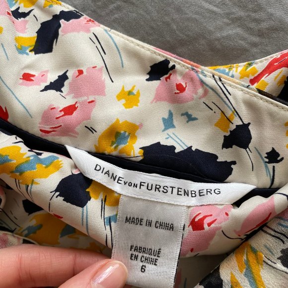 Diane von Furstenberg Cocktail Length Dress - Picture 5 of 8